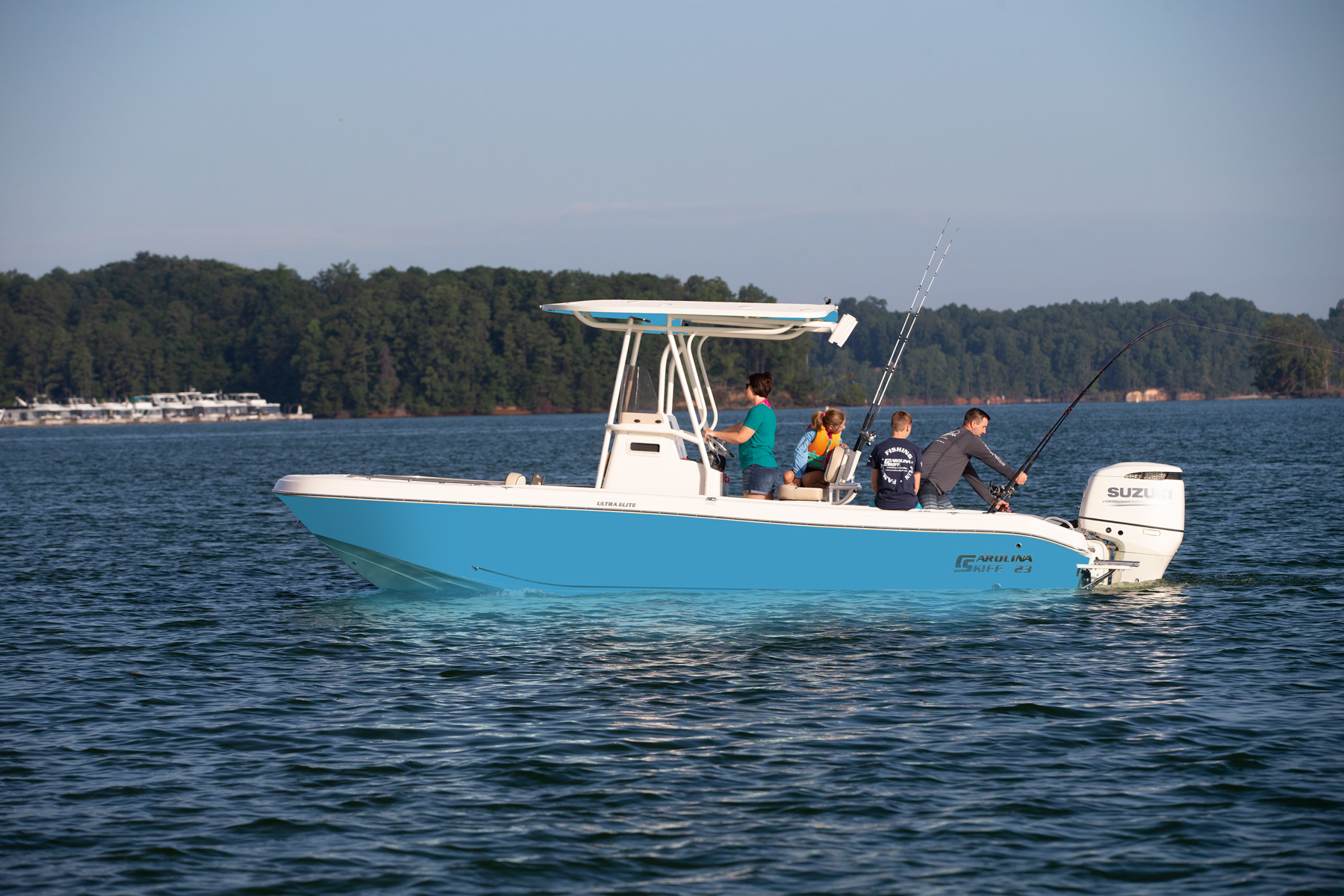 23 Ultra Elite Carolina Skiff