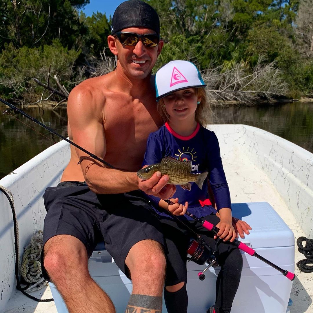 Carolina Skiff owner Marty fishing with his daughter